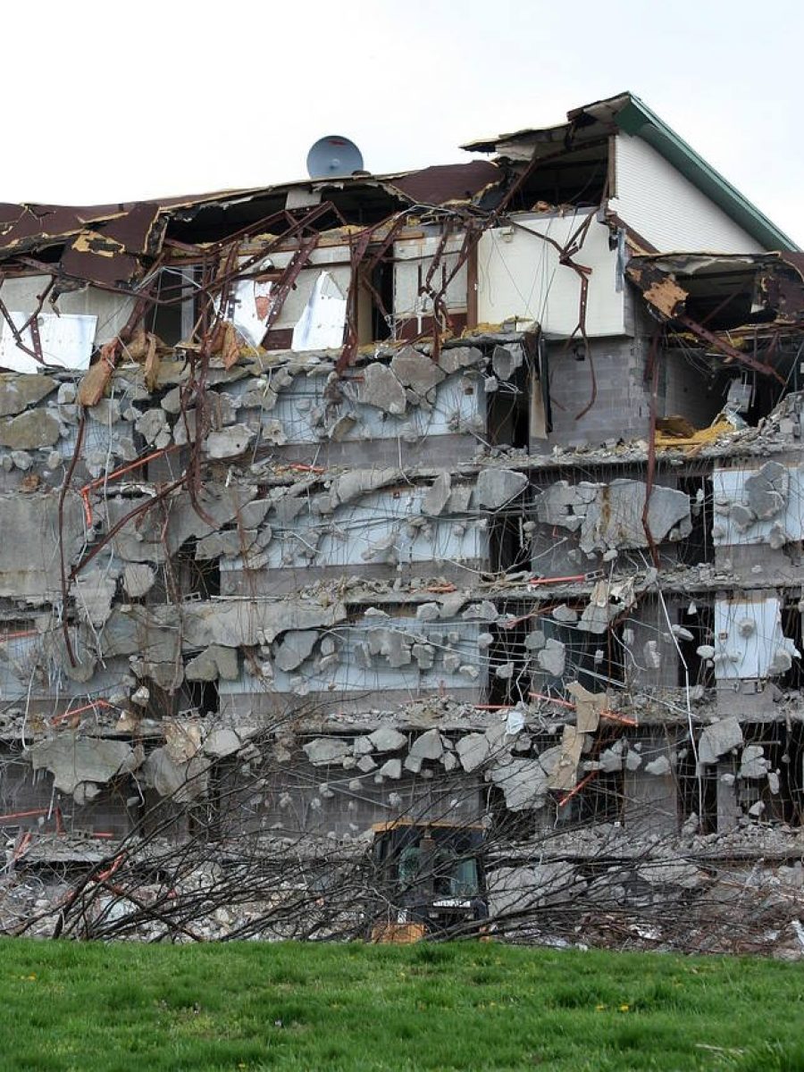 demolition-2776963_1280