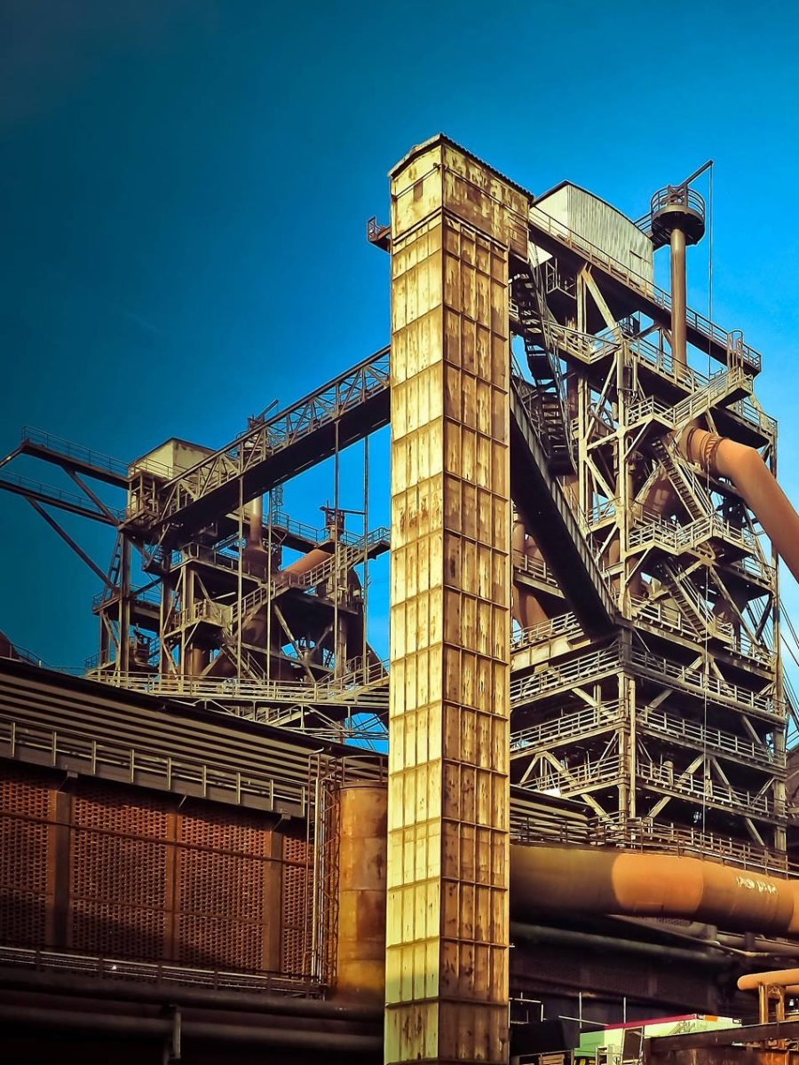 factory-1639990_1920